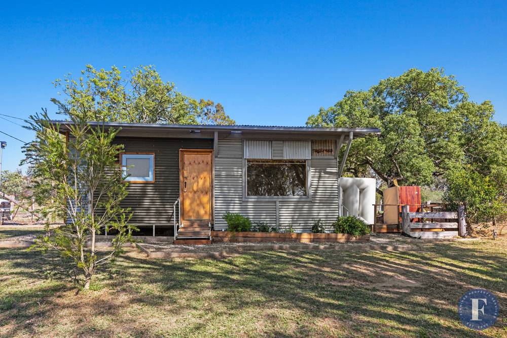 104-106 Banks Street, Rye Park, NSW 2586