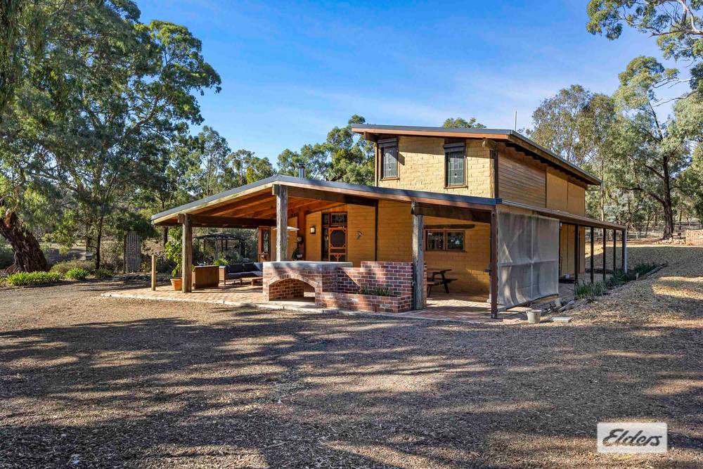 23 Bolton Road, Moyston, VIC 3377