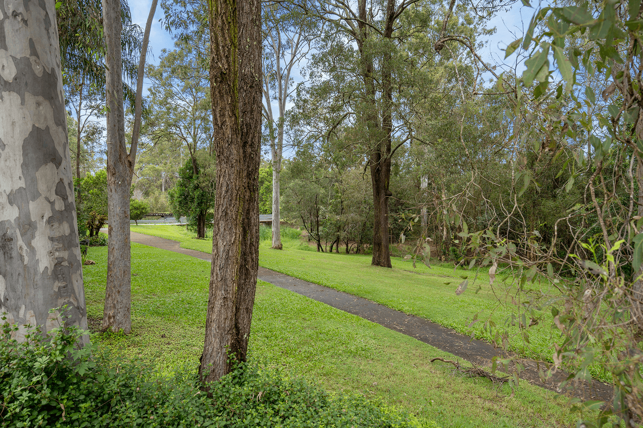 4 Fern Court, BETHANIA, QLD 4205