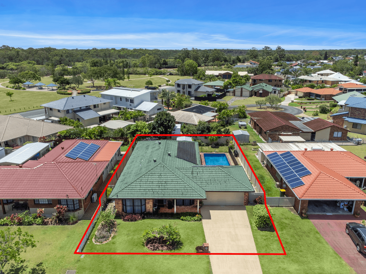 5 Banks Street, BANKSIA BEACH, QLD 4507