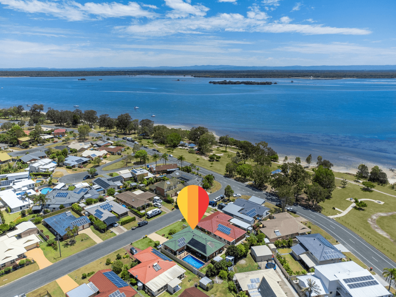 5 Banks Street, BANKSIA BEACH, QLD 4507