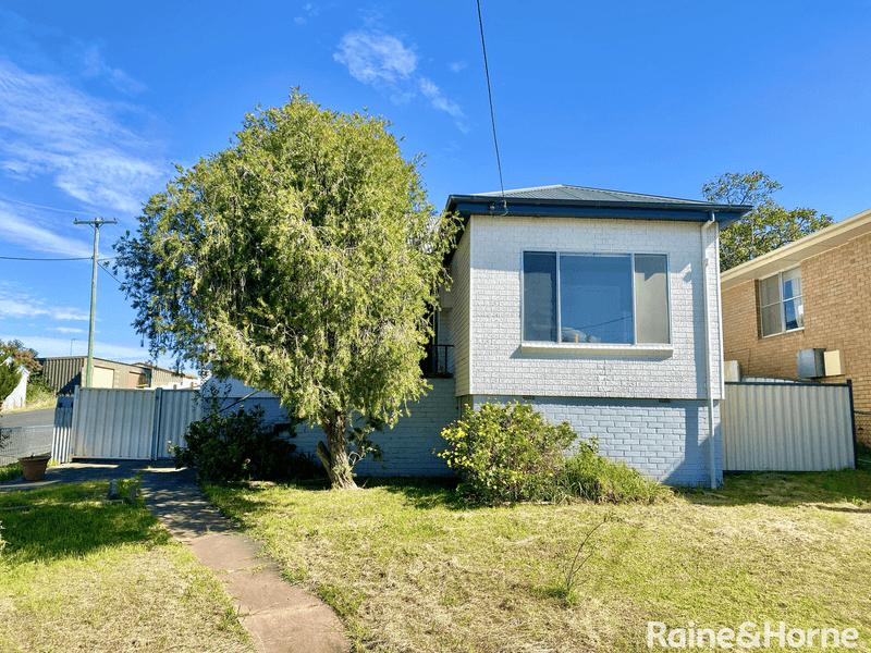 1 Lansdowne Street, YOUNG, NSW 2594