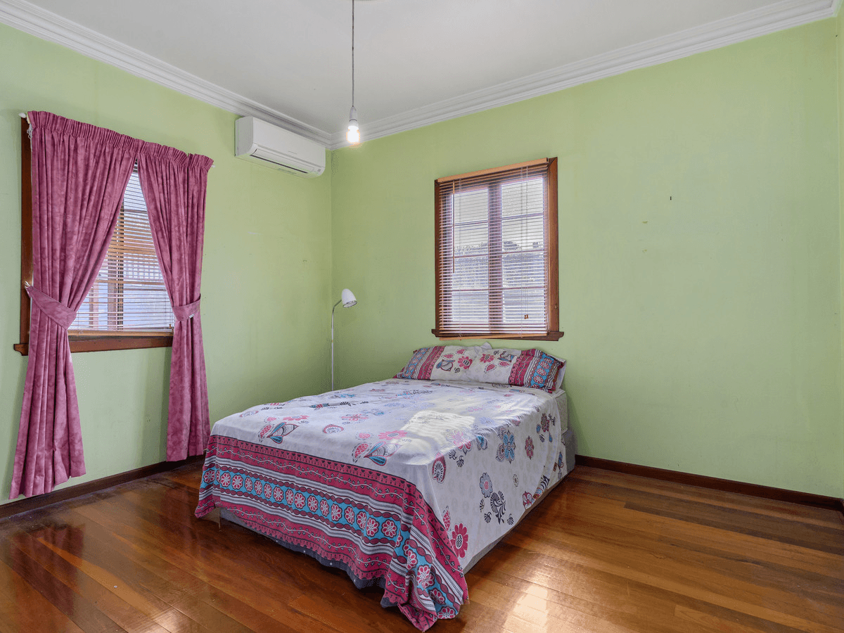 35 Norman Avenue, Norman Park, QLD 4170