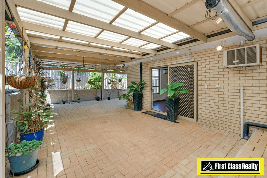 24 Penshurst Street, MARANGAROO, WA 6064