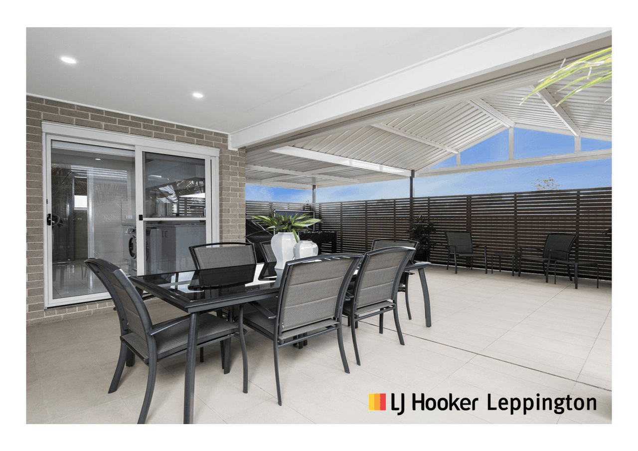 14 Oaklands Circuit, GREGORY HILLS, NSW 2557