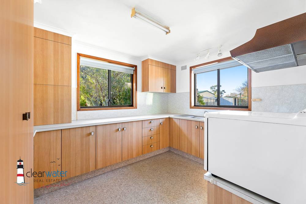 8 Maunsell St, Moruya, NSW 2537