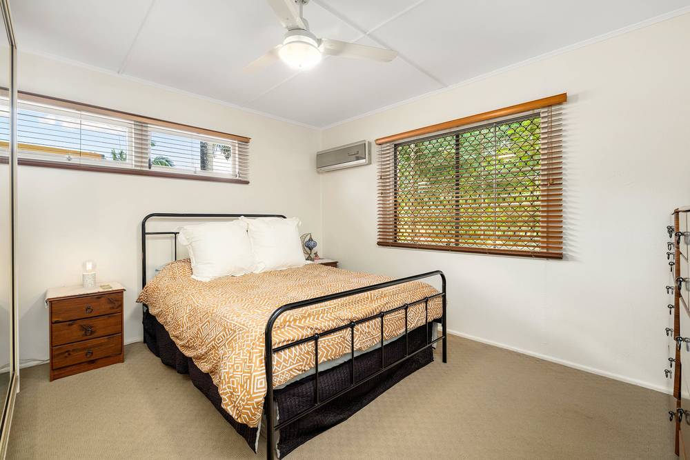 1 Brierty Street, Wynnum West, QLD 4178