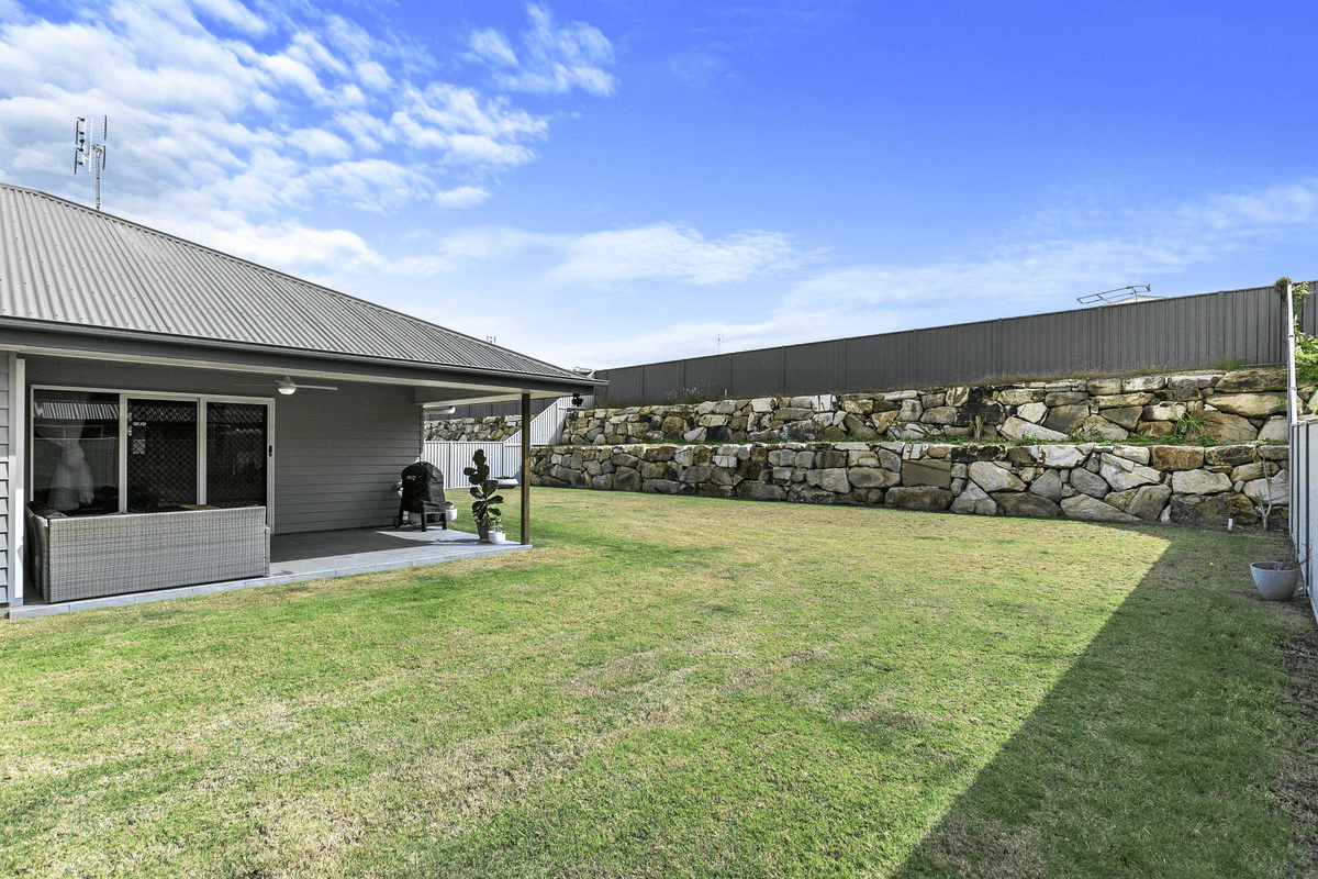 18 Wintergreen Court, Nikenbah, QLD 4655