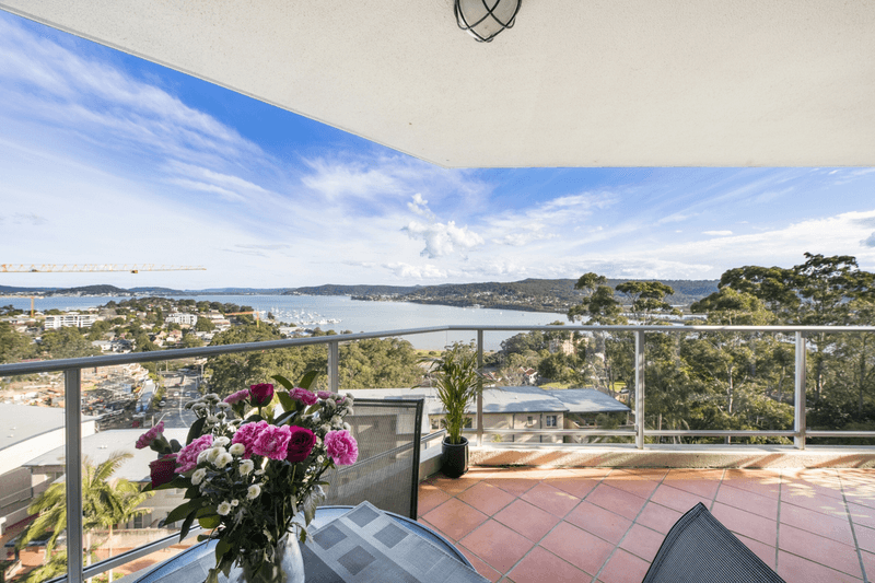 807/97 John Whiteway Drive, Gosford, NSW 2250