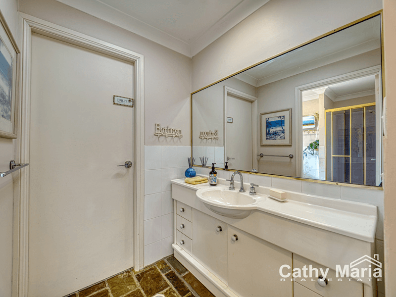 44 Campbell Parade, MANNERING PARK, NSW 2259