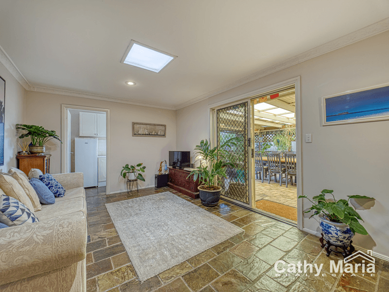 44 Campbell Parade, MANNERING PARK, NSW 2259