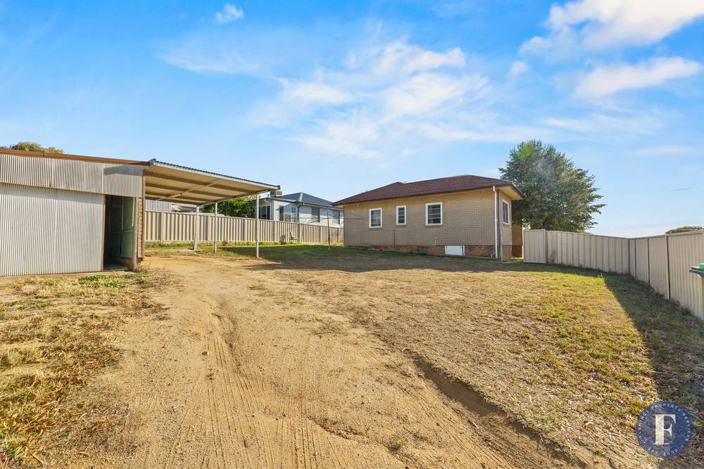 2 Stanley Street, Young, NSW 2594