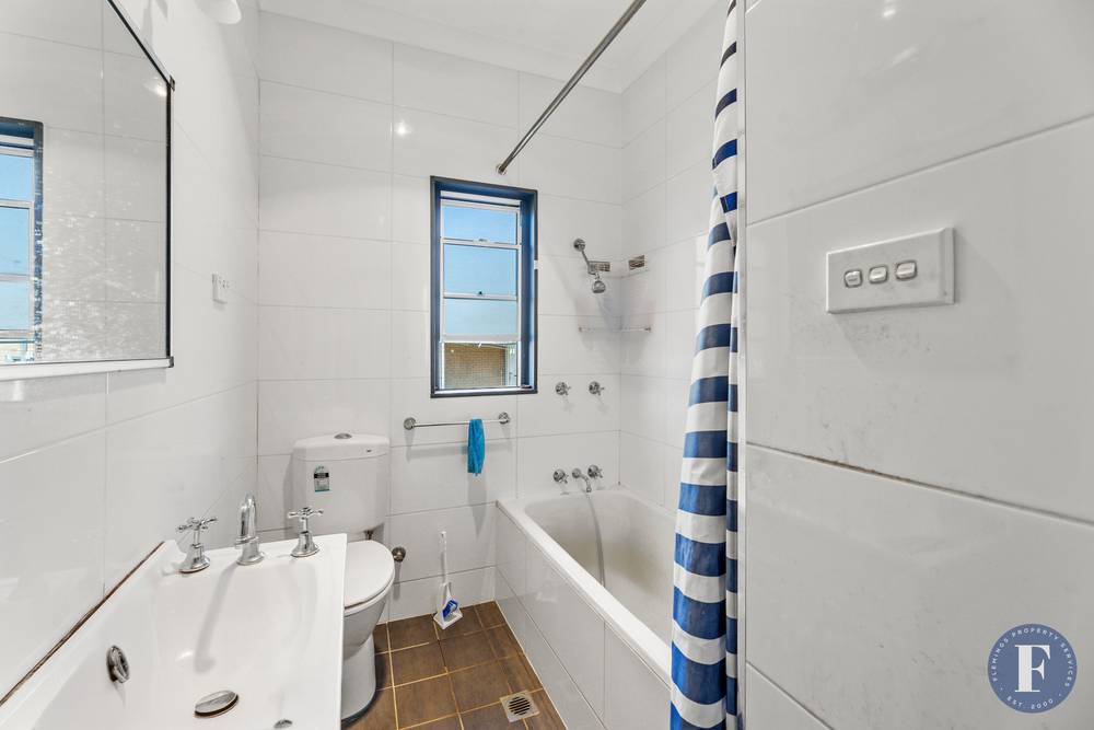 2 Stanley Street, Young, NSW 2594