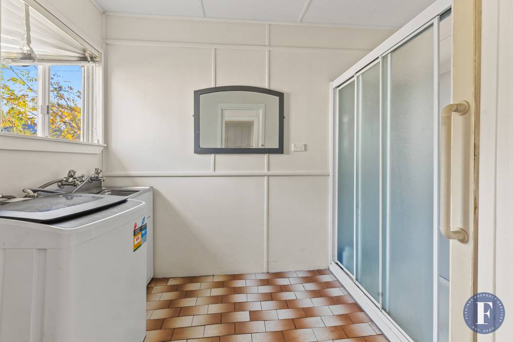 2 Stanley Street, Young, NSW 2594