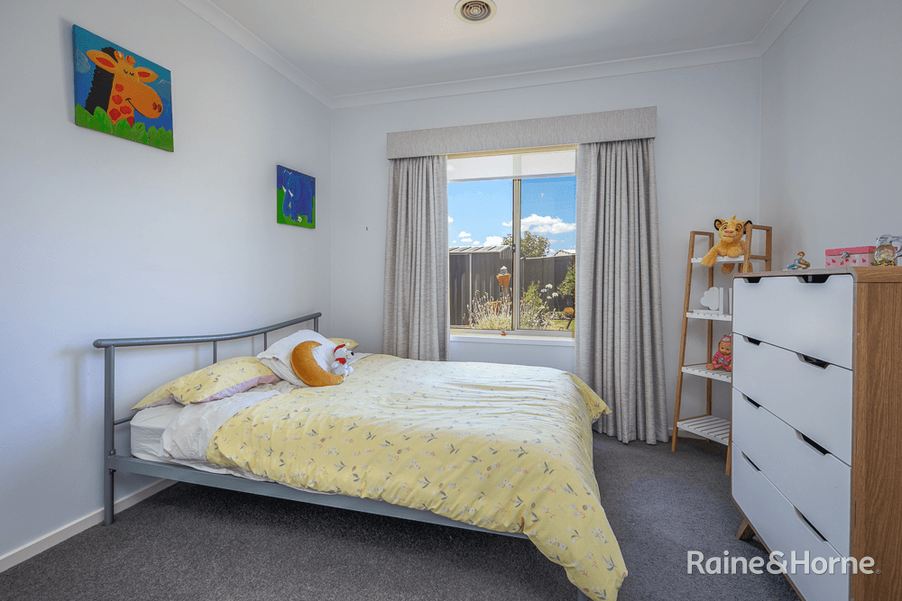 23 Barwick Road, SUNBURY, VIC 3429