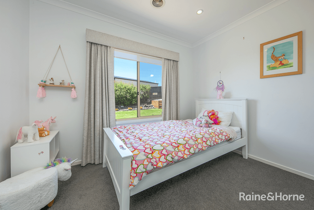 23 Barwick Road, SUNBURY, VIC 3429