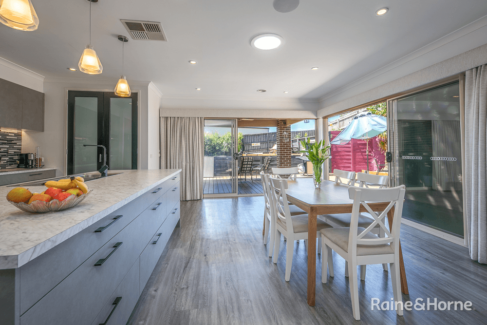 23 Barwick Road, SUNBURY, VIC 3429