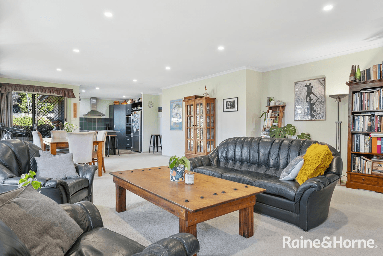 37 Fairview Drive, KINGSTON, TAS 7050