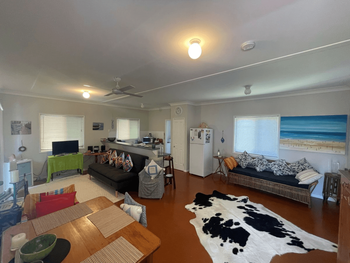 28 Francis Road, MACLEAY ISLAND, QLD 4184