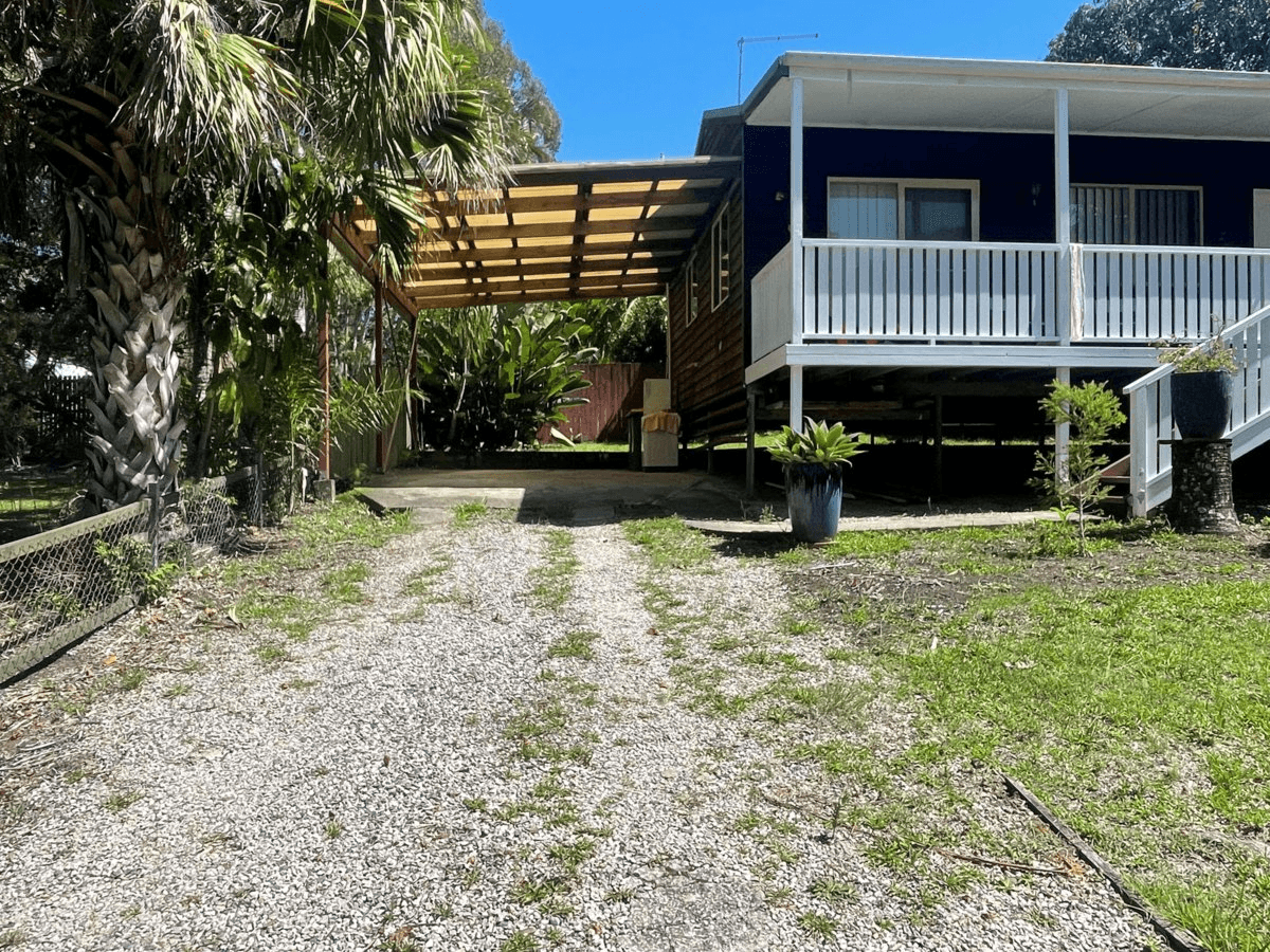28 Francis Road, MACLEAY ISLAND, QLD 4184