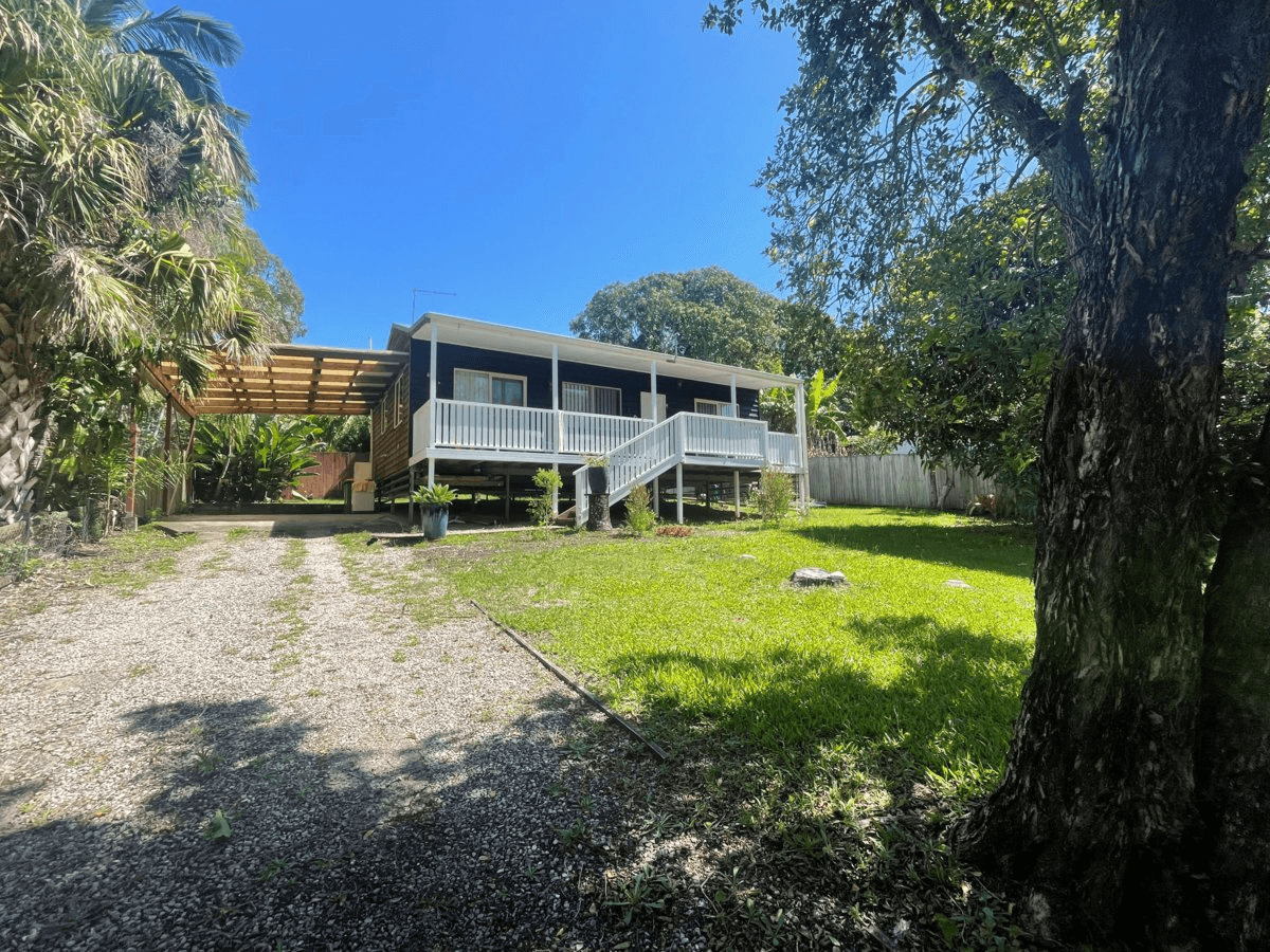 28 Francis Road, MACLEAY ISLAND, QLD 4184