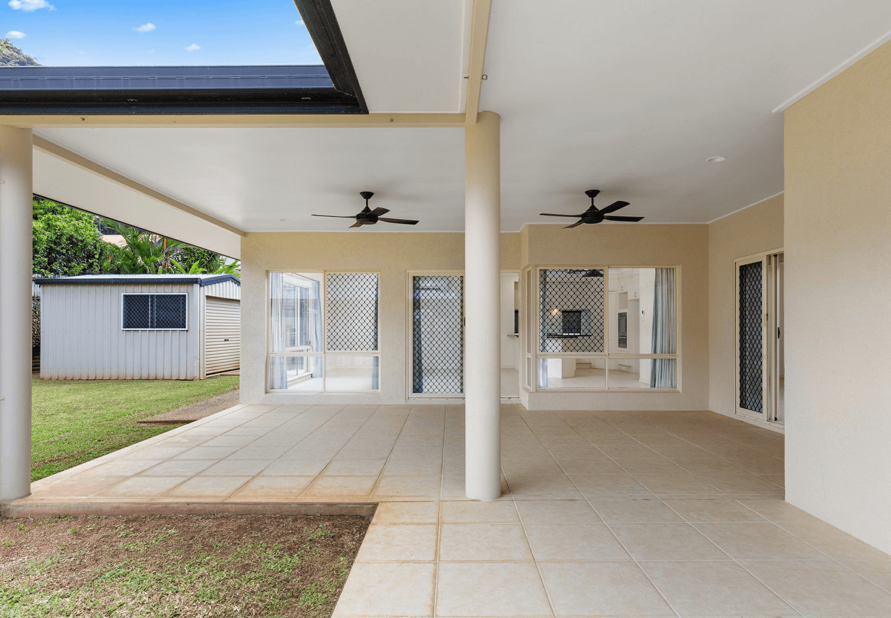 7 Sweetlip Close, KANIMBLA, QLD 4870