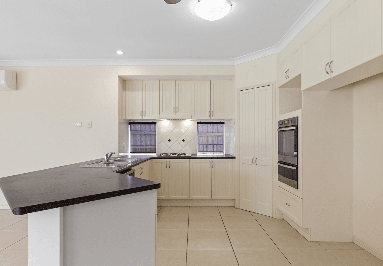 7 Sweetlip Close, KANIMBLA, QLD 4870