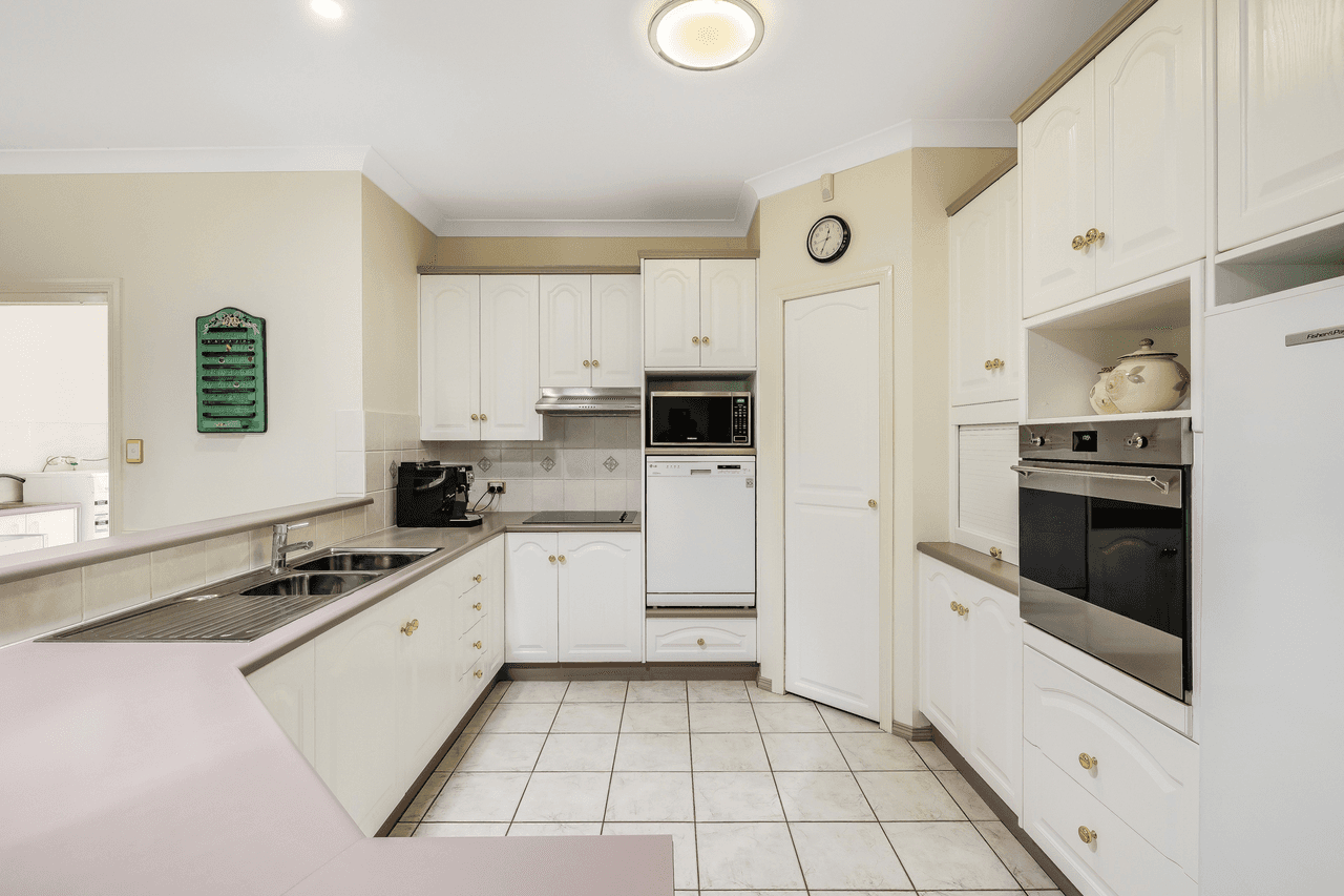 7 Meredith Crescent, RANGEVILLE, QLD 4350