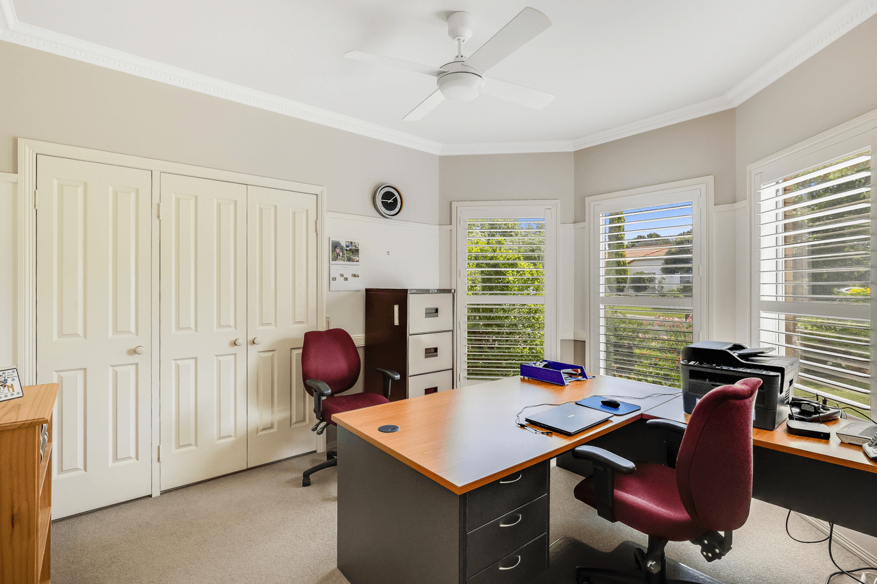 7 Meredith Crescent, RANGEVILLE, QLD 4350