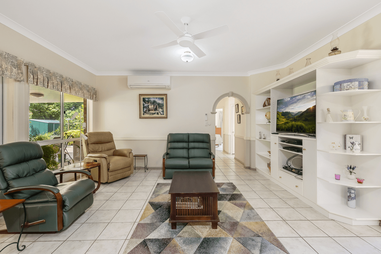 7 Meredith Crescent, RANGEVILLE, QLD 4350