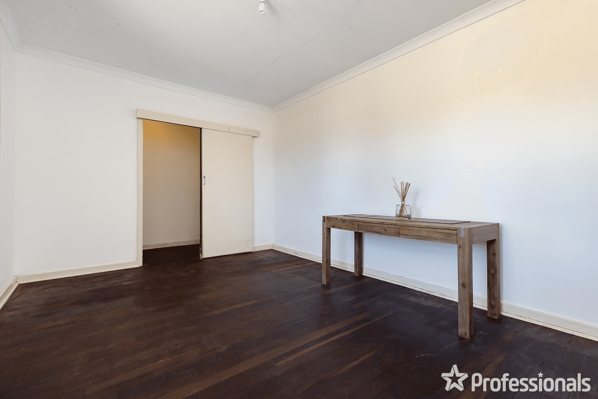 25 Bertram Street, MADDINGTON, WA 6109