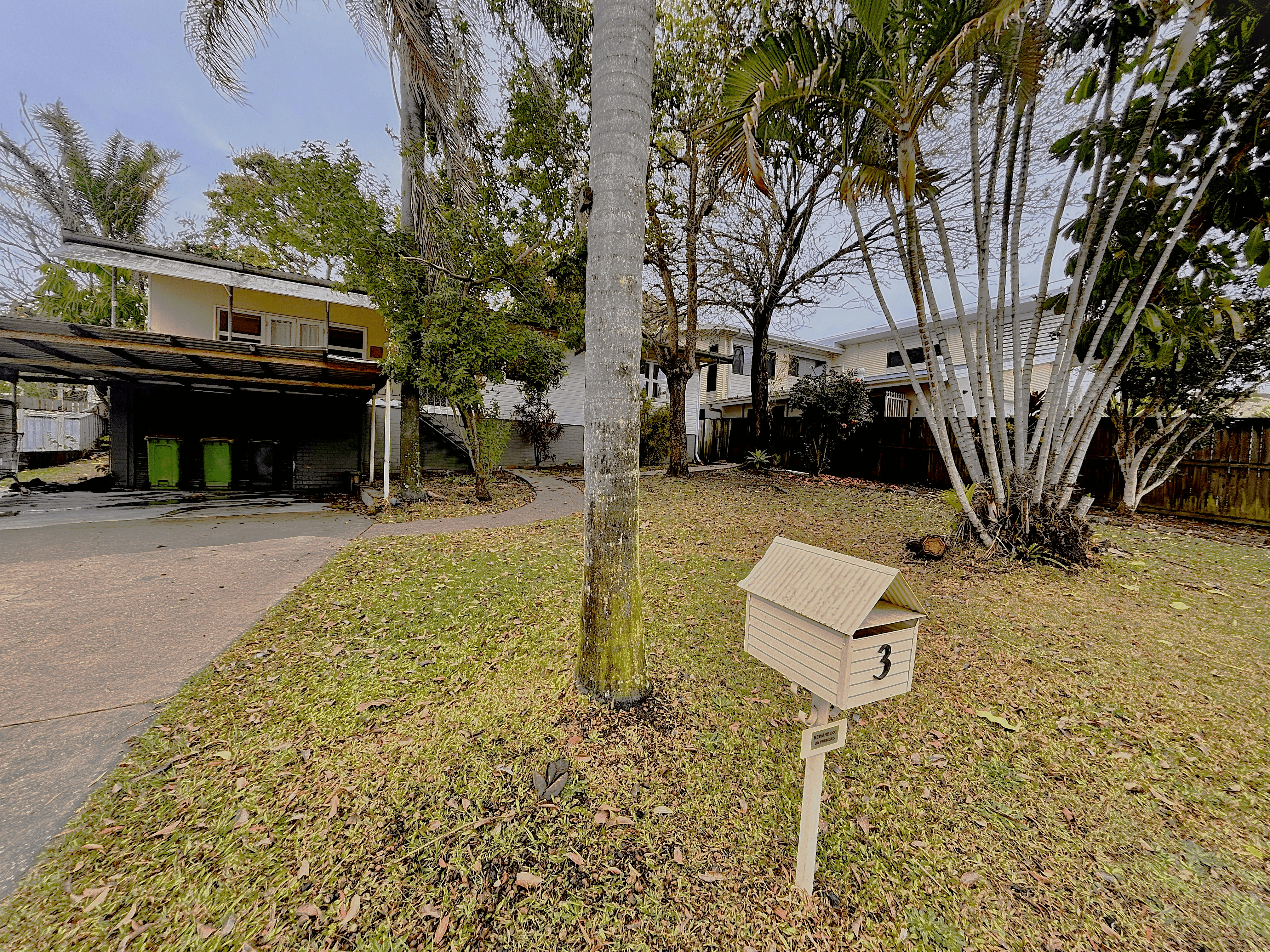 33 Marina Parade, JACOBS WELL, QLD 4208