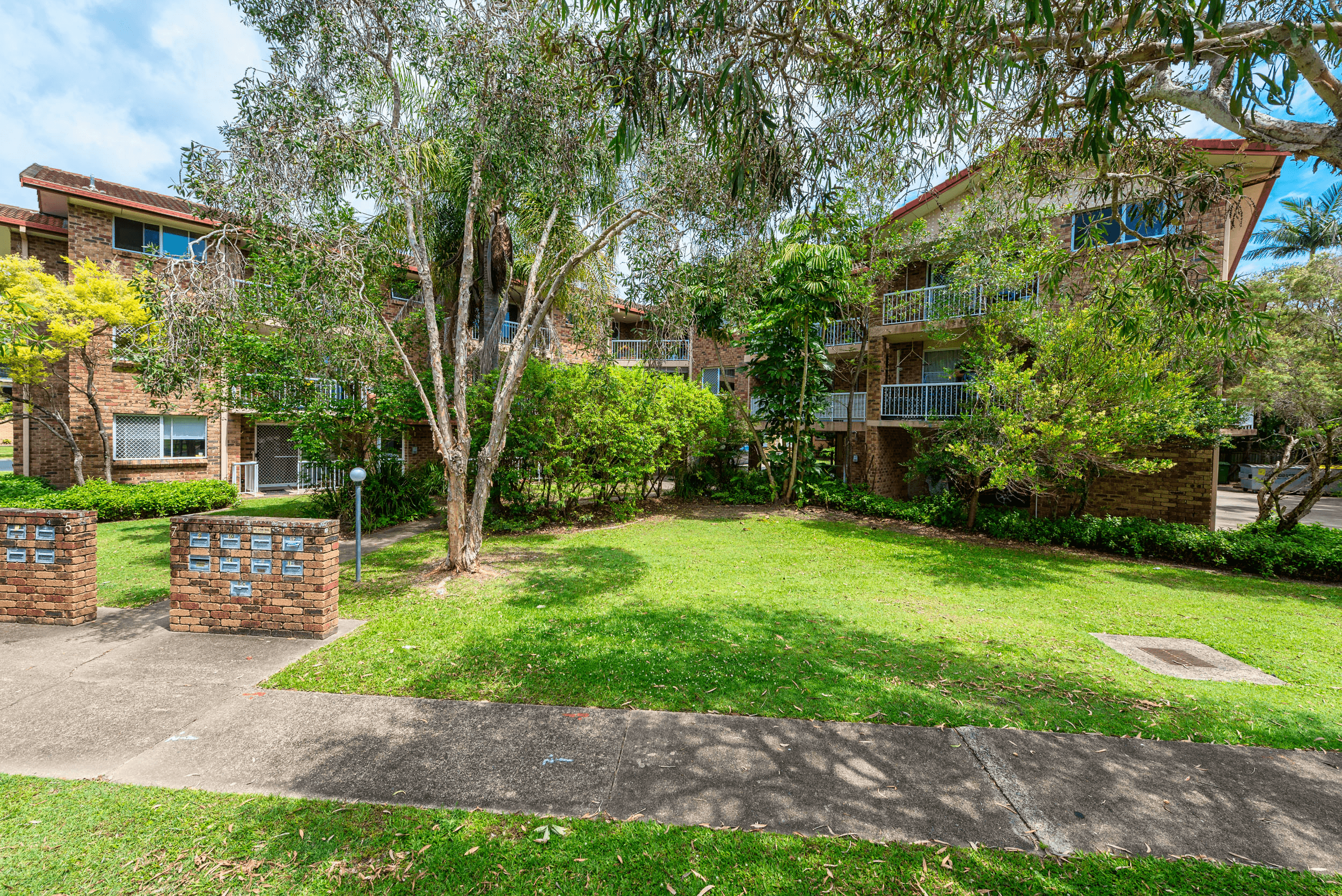 13/5 Rolan Court, Palm Beach, QLD 4221