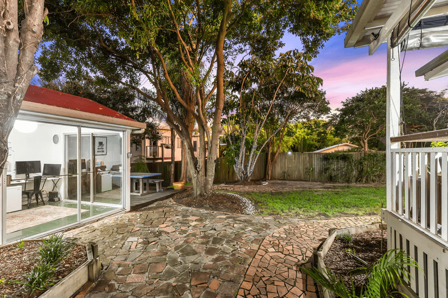 28A Harris Street, LABRADOR, QLD 4215