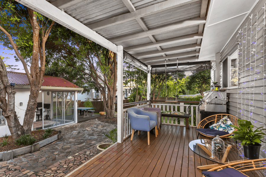 28A Harris Street, LABRADOR, QLD 4215