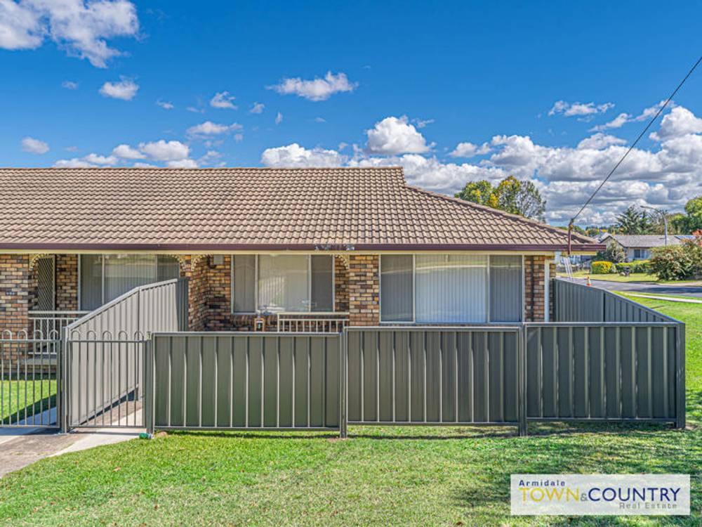 1-4/52 O'dell Street, ARMIDALE, NSW 2350