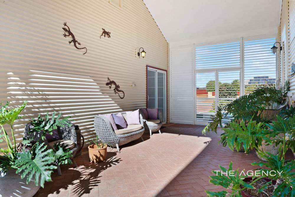21 Charlton Loop, Kalbarri, WA 6536
