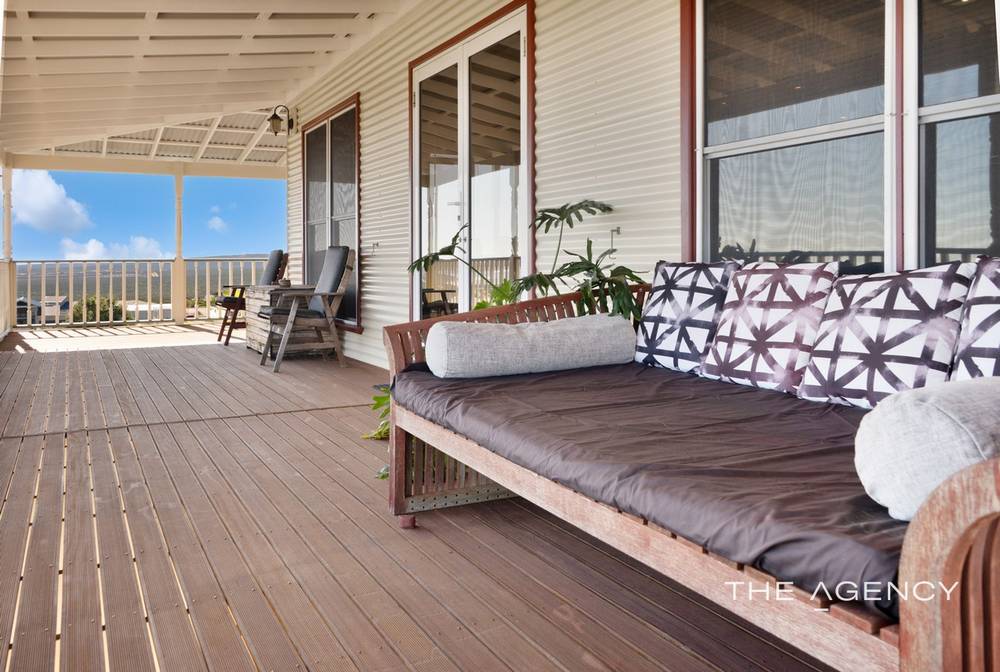 21 Charlton Loop, Kalbarri, WA 6536