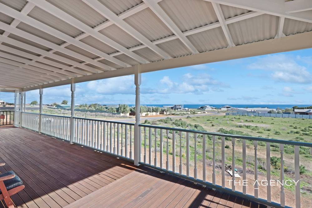 21 Charlton Loop, Kalbarri, WA 6536