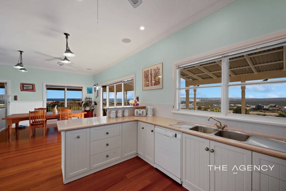 21 Charlton Loop, Kalbarri, WA 6536