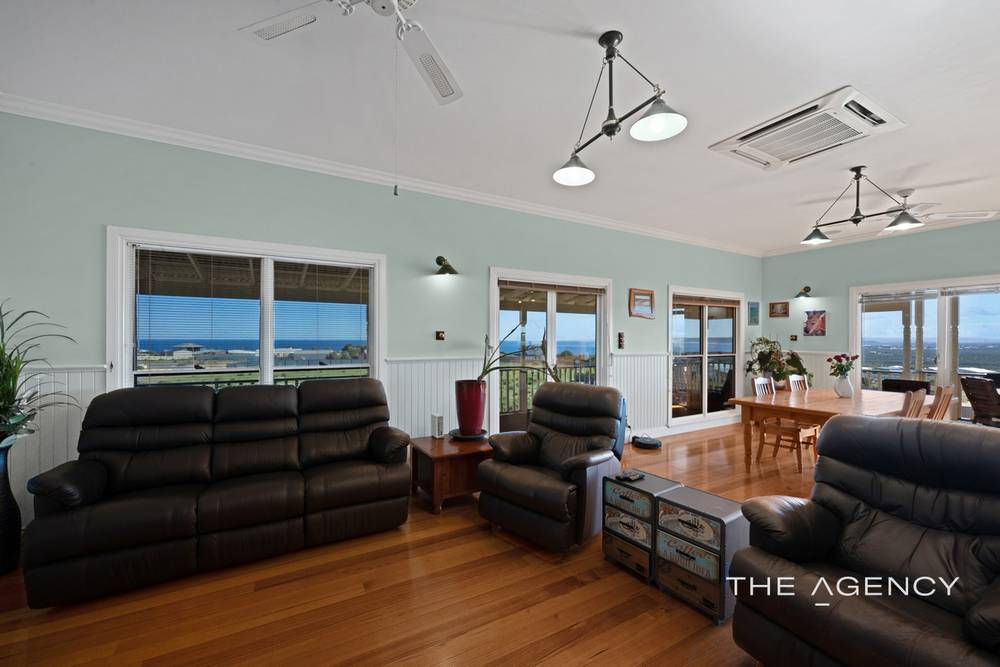 21 Charlton Loop, Kalbarri, WA 6536