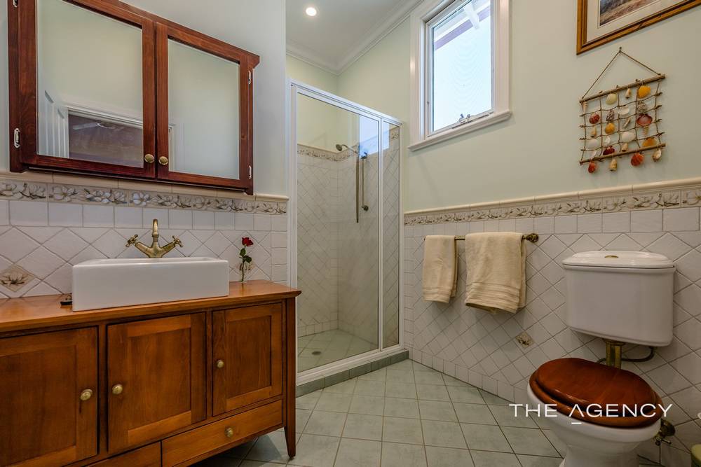 21 Charlton Loop, Kalbarri, WA 6536