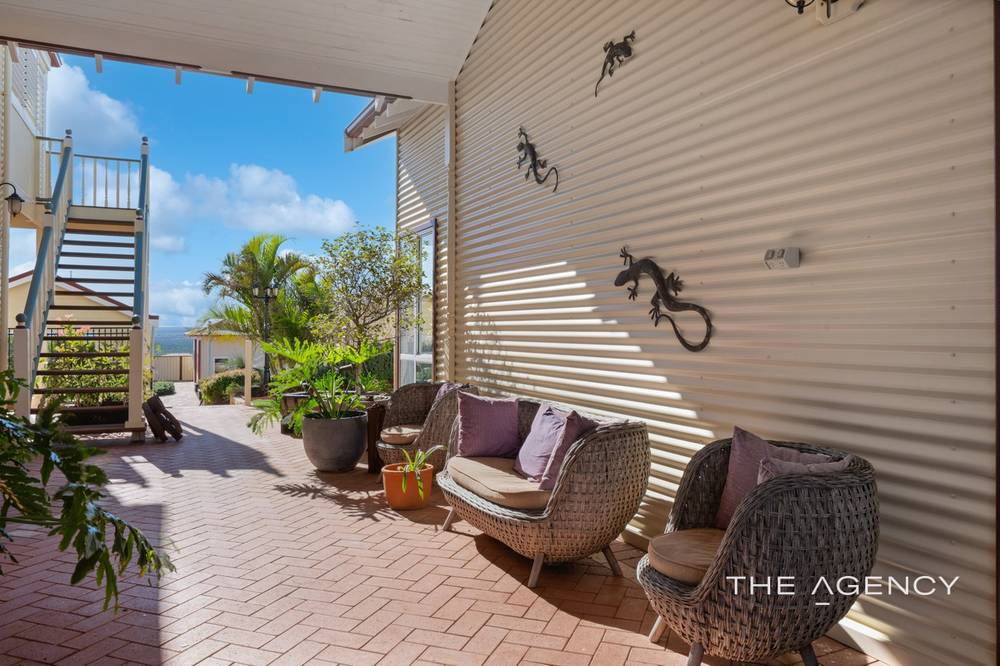 21 Charlton Loop, Kalbarri, WA 6536