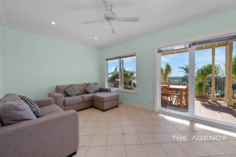 21 Charlton Loop, Kalbarri, WA 6536