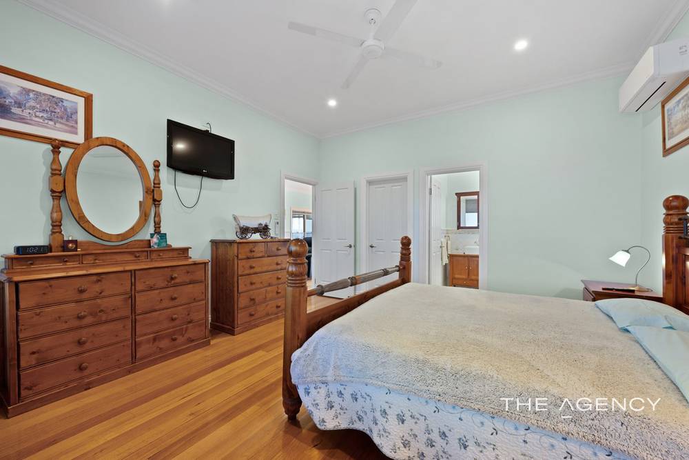 21 Charlton Loop, Kalbarri, WA 6536