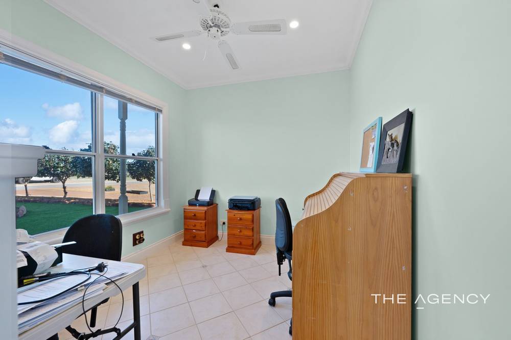 21 Charlton Loop, Kalbarri, WA 6536