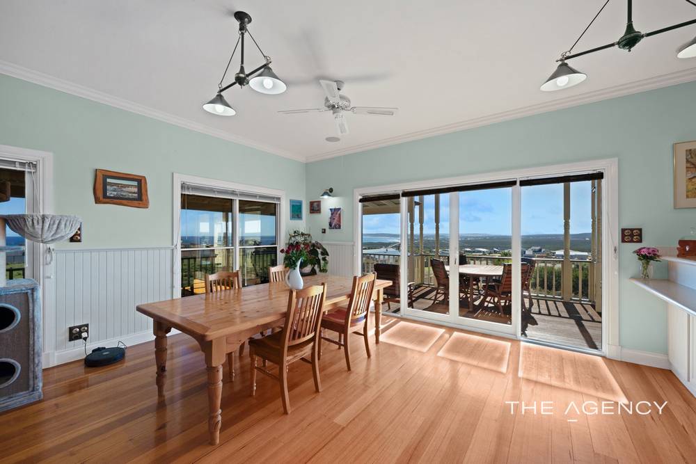 21 Charlton Loop, Kalbarri, WA 6536