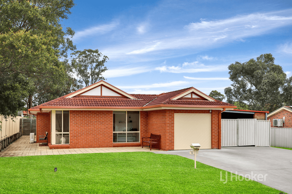 74 Torrance Crescent, QUAKERS HILL, NSW 2763