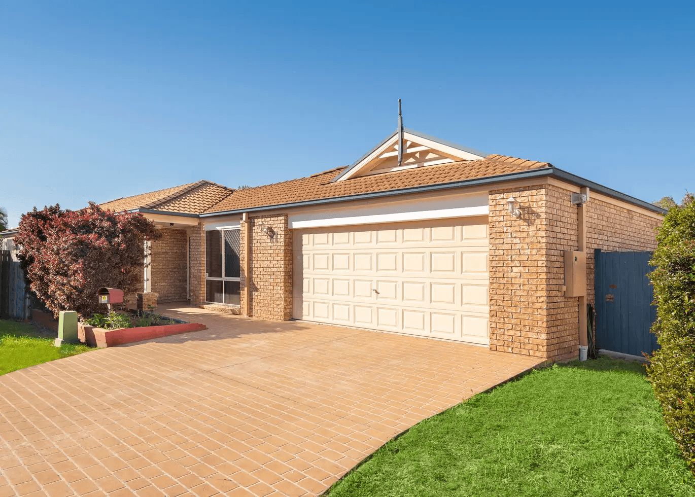 11 Fieldstone Close, BRACKEN RIDGE, QLD 4017