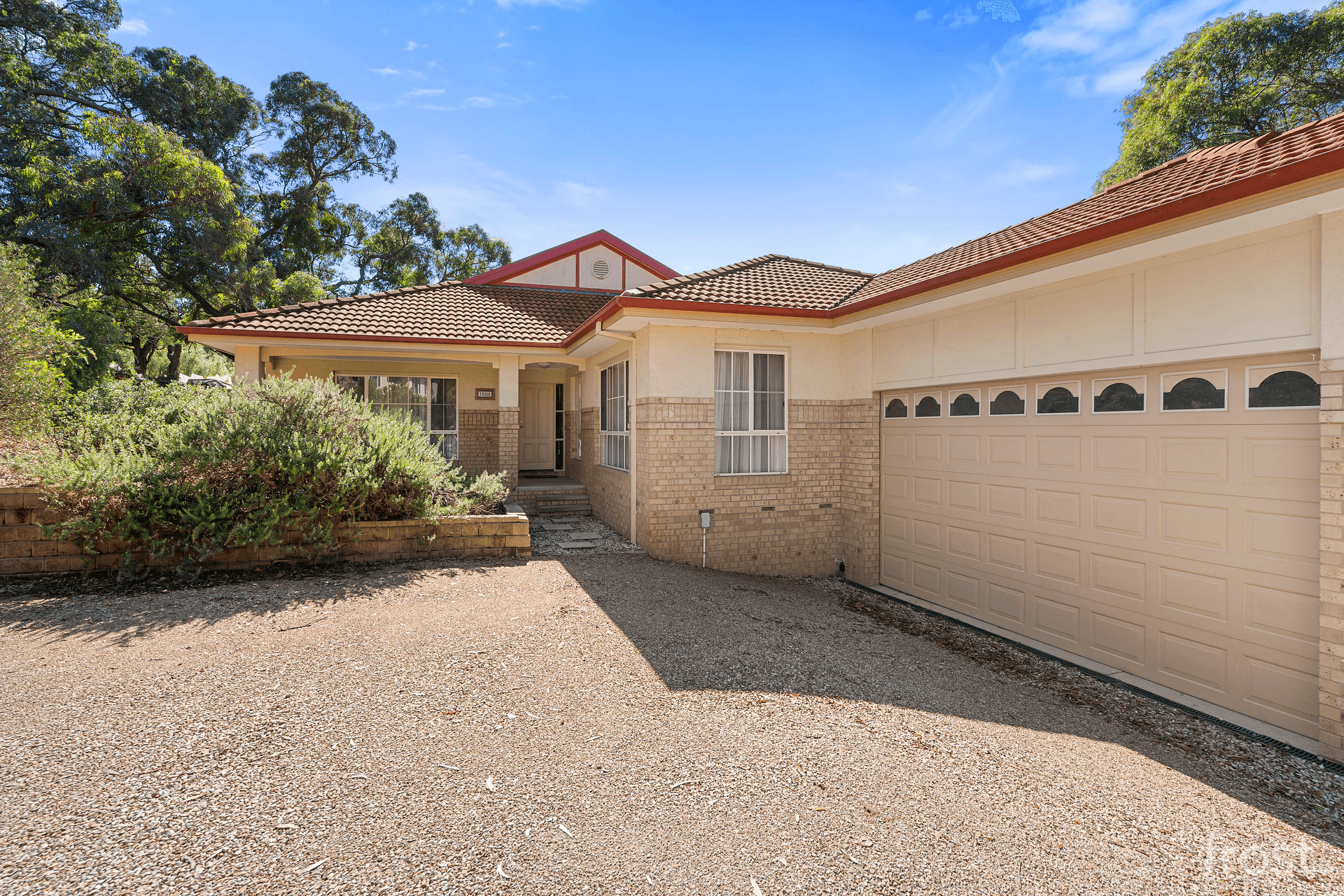 64 Valley Drive, Hidden Valley, VIC 3756